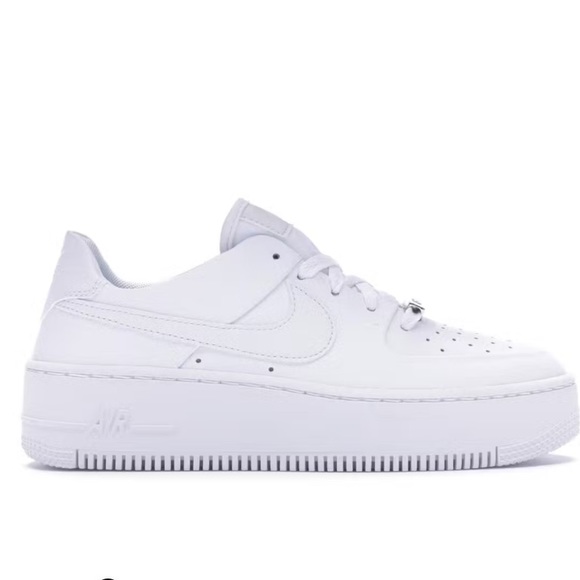 Nike Air Force 1 (Sage Low) - Picture 1 of 6